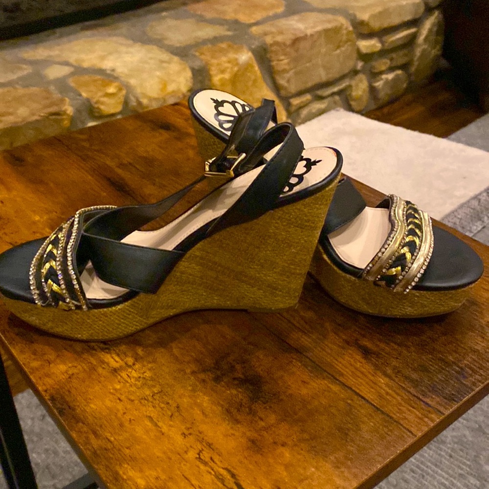 Fergalicious Wedges..by Fergie. Size 9